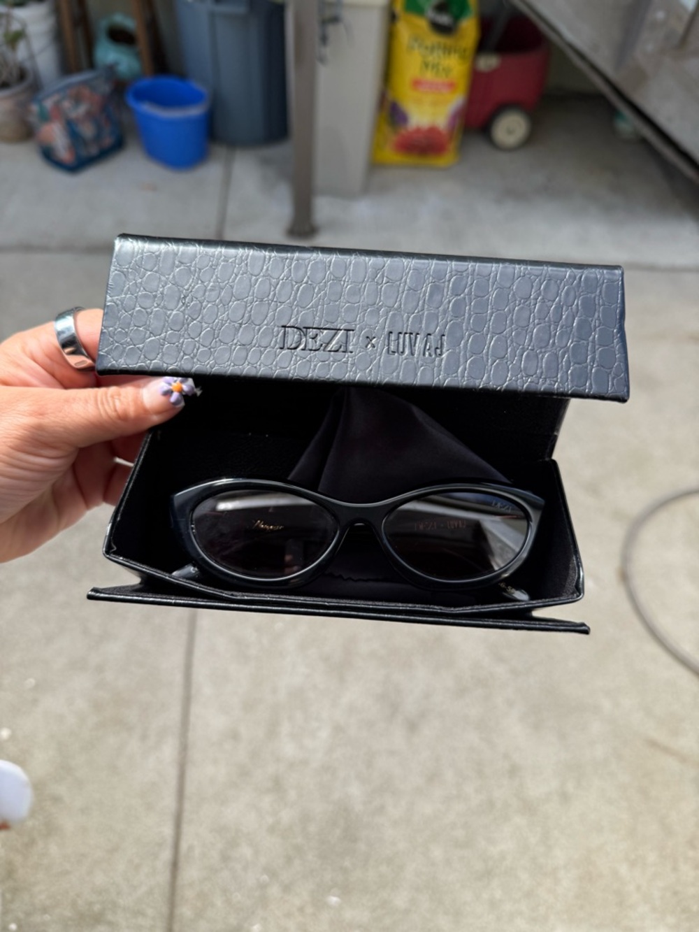 DEZI Marquise LUVAJ collab Black Cat-Eye Sunglasses with Matching Black Case